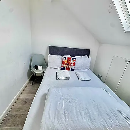 Willesden Guest house London