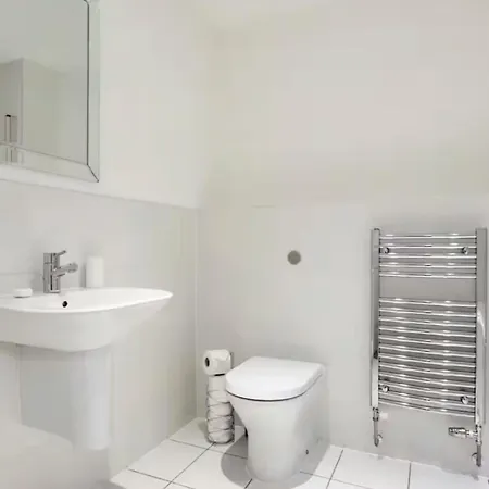 Apartmentsleeps3-balcony-near Canarywharf-gym * London