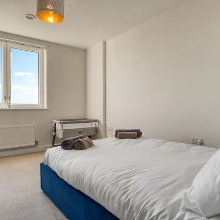 Modern Charming 2 Bed Flat With Amazing Views Appartement Londen