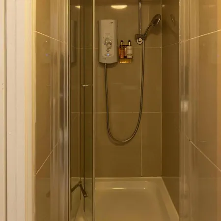 2 Bedroom Flat By Haggerston Station