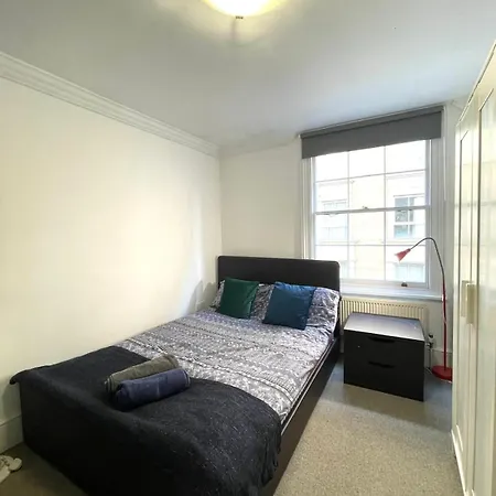 Homestay Charring Cross London, Prime Location *