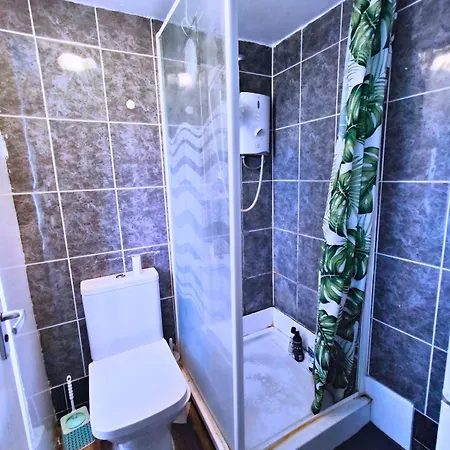 R12 Prime Location Double Apartment