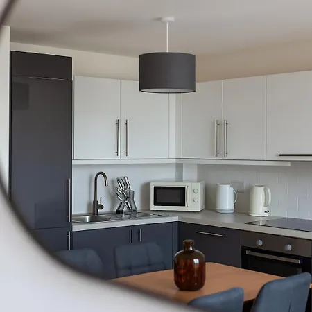 Fabulous Flat In South Wimbledon شقة