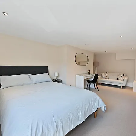 Cosy Flat In Mayfair London