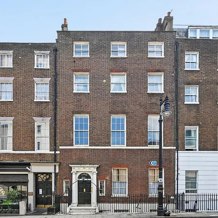 Cosy Flat In Mayfair Apartment