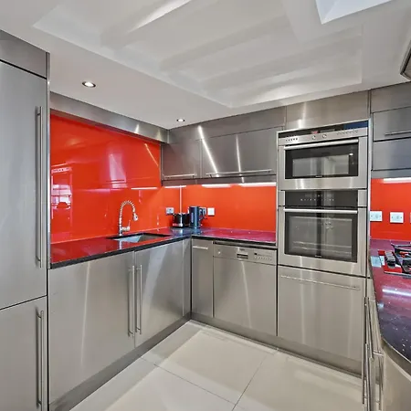 Cosy Flat In Mayfair London