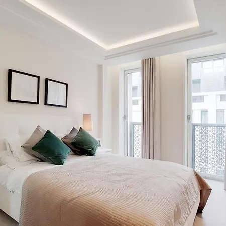Welcome Somerset House Apartment London