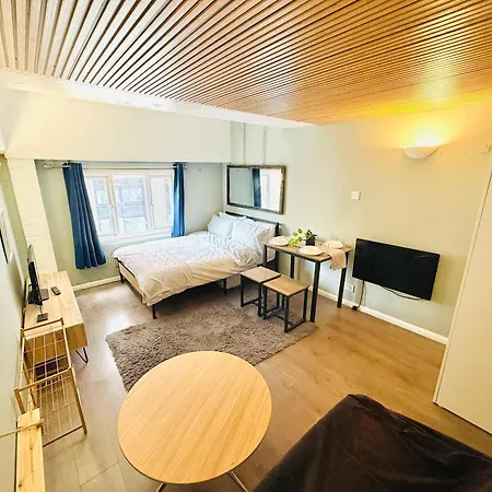Stylish & Your East Hideaway Apartamento *