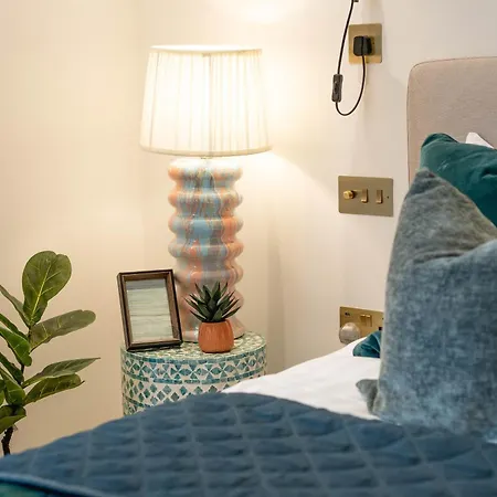 Sunrise View Luxury With Balcony And Elevator Londres