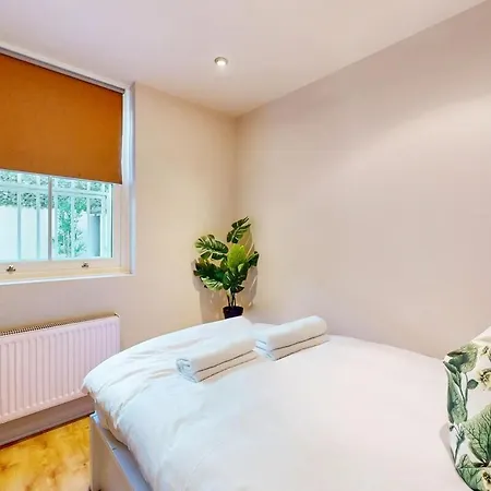 Appartement Charming 1 Bedroom Near Shepherds Bush Station *