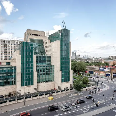 Blueground Vauxhall Balcony Gym Nr Tube Lon-317 Apartment London