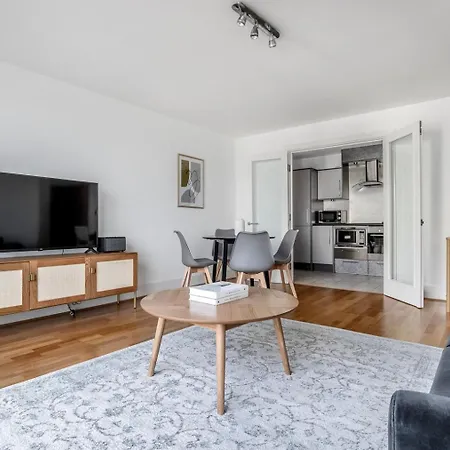 Blueground Vauxhall Balcony Gym Nr Tube Lon-317 Apartment *