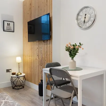 Scott Ellis 2 Apartment London