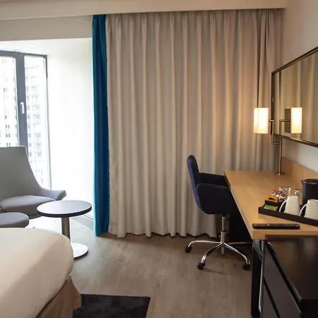 Novotel London