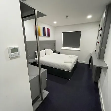 Goodmayes Hotel 3*