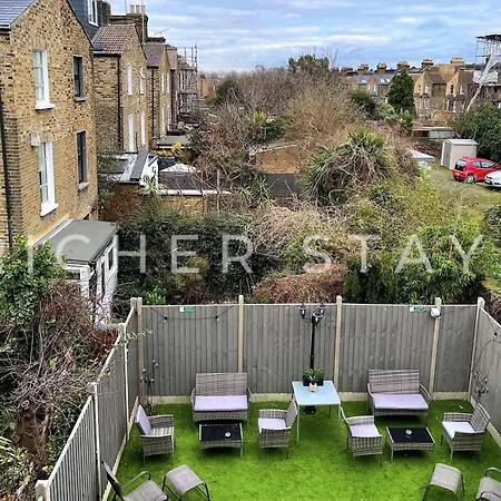 Hotel Hackney - En-suite & Amenities London