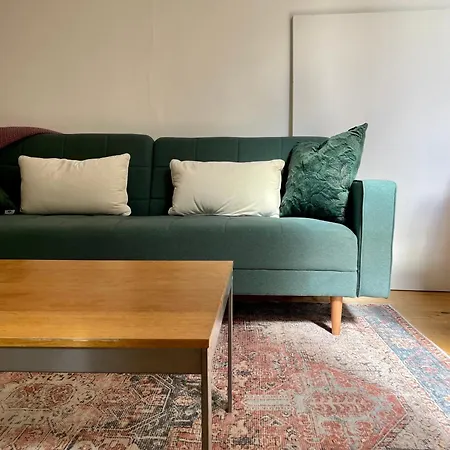 Spitalfields Market Garden Flat Apartment London