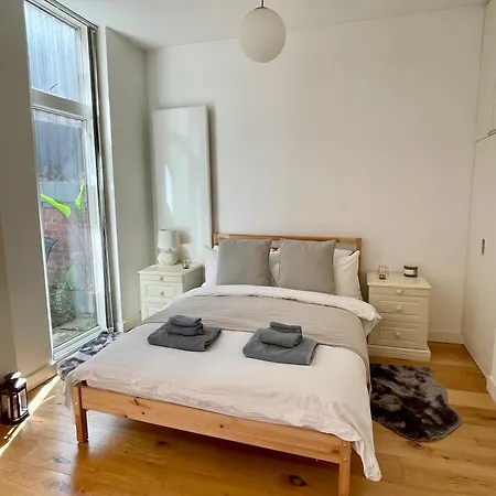 Spitalfields Market Garden Flat *