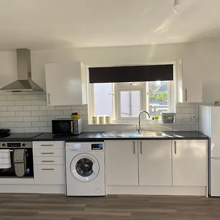 Lively Loft 30min To * London