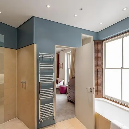 Brand New Refurbishment Townhouse In Notting Hill Near Portobello Road With Ac Air Conditioning & Roof Terrace * London