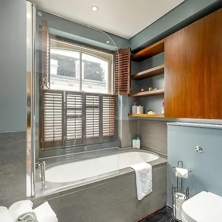 Brand New Refurbishment Townhouse In Notting Hill Near Portobello Road With Ac Air Conditioning & Roof Terrace Apartment