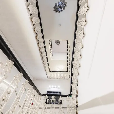 Hotel The Chapter - Hyde Park 2*
