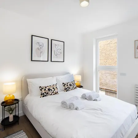Apartamento 1 Min Walk To Euston Station, Modern Townhouse Londres