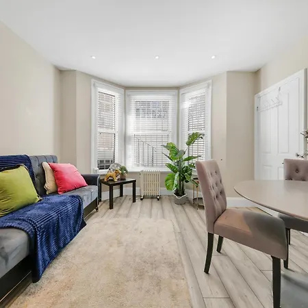 Hammersmith Flat 2 Bedrooms Lgf
