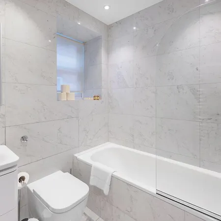Casa Italia Near Sloane Square, Harrods And Kings Road - Washing Machine & Wifi * London