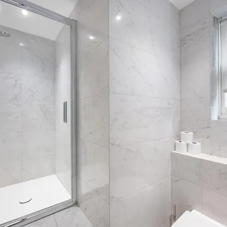 Casa Italia Near Sloane Square, Harrods And Kings Road - Washing Machine & Wifi *