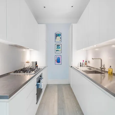 Casa Italia Near Sloane Square, Harrods And Kings Road - Washing Machine & Wifi Apartment