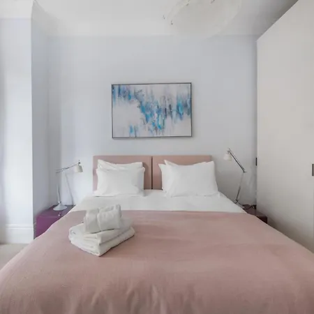 Casa Italia Near Sloane Square, Harrods And Kings Road - Washing Machine & Wifi Apartment