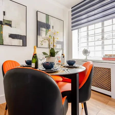 Private 2 Beds By Mayfair * London