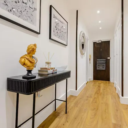 Private 2 Beds By Mayfair * London