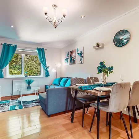 Battersea & Clapham Retreat Apartment London