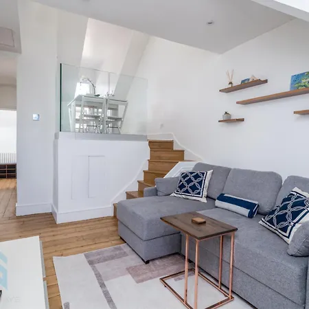 Apartment Boutique 2br With Roof Terrace Near Tube - West Kensington