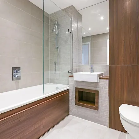 East Side Wharf 2 Bed Apartment