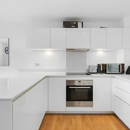 Apartment East Side Wharf 2 Bed *