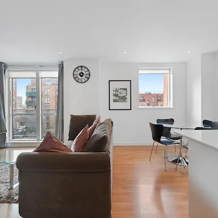 East Side Wharf 2 Bed Apartment London