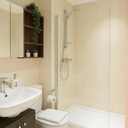 Apartment Spacious 2br Acton - Modern Comfort *