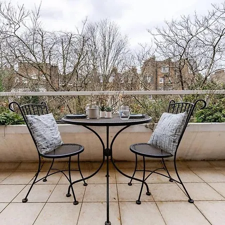 Peaceful Oasis Steps From Oxford Street Apartamento