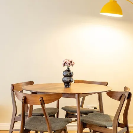 Serene Garden Flat - Steps From Tower Bridge Apartment *