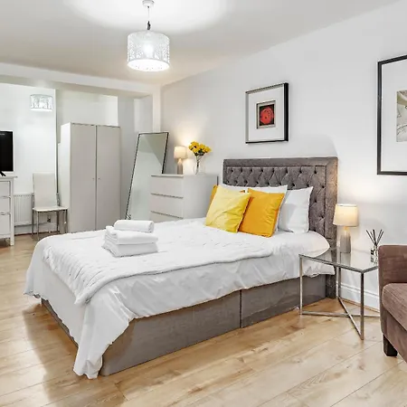 Lovelly 1 Bedroom In Gloucester Road