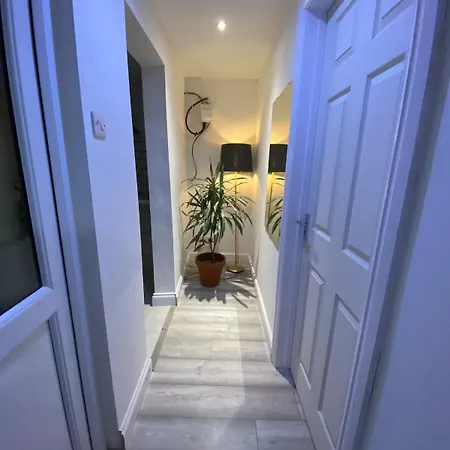 Apartment New London Private With New Kitchen Waltham Forest