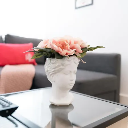 Modern 1-bedroom Retreat In Trendy Clerkenwell London