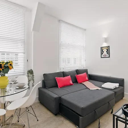 Modern 1-bedroom Retreat In Trendy Clerkenwell Apartment *