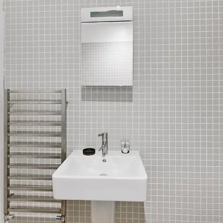 Modern 1-bedroom Retreat In Trendy Clerkenwell