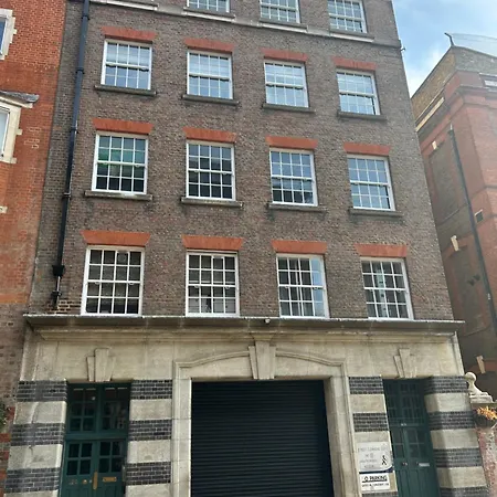 Apartman Large 3 Bedrm In Heart Of Theatre Land London