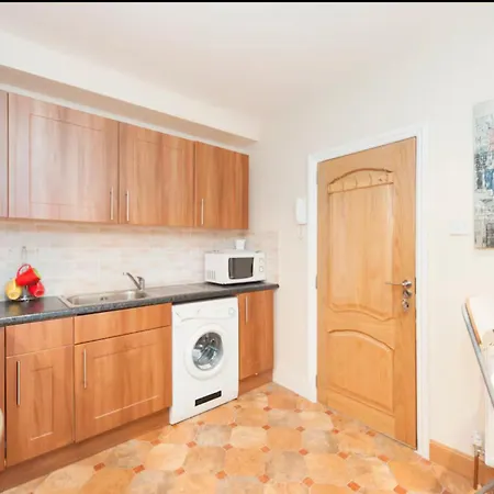 Apartment Superb In Willesden Green, 10mins To