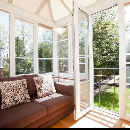 Superb In Willesden Green, 10mins To Apartment London